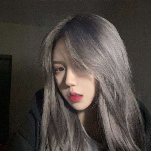 毅白 | Yibai Avatar